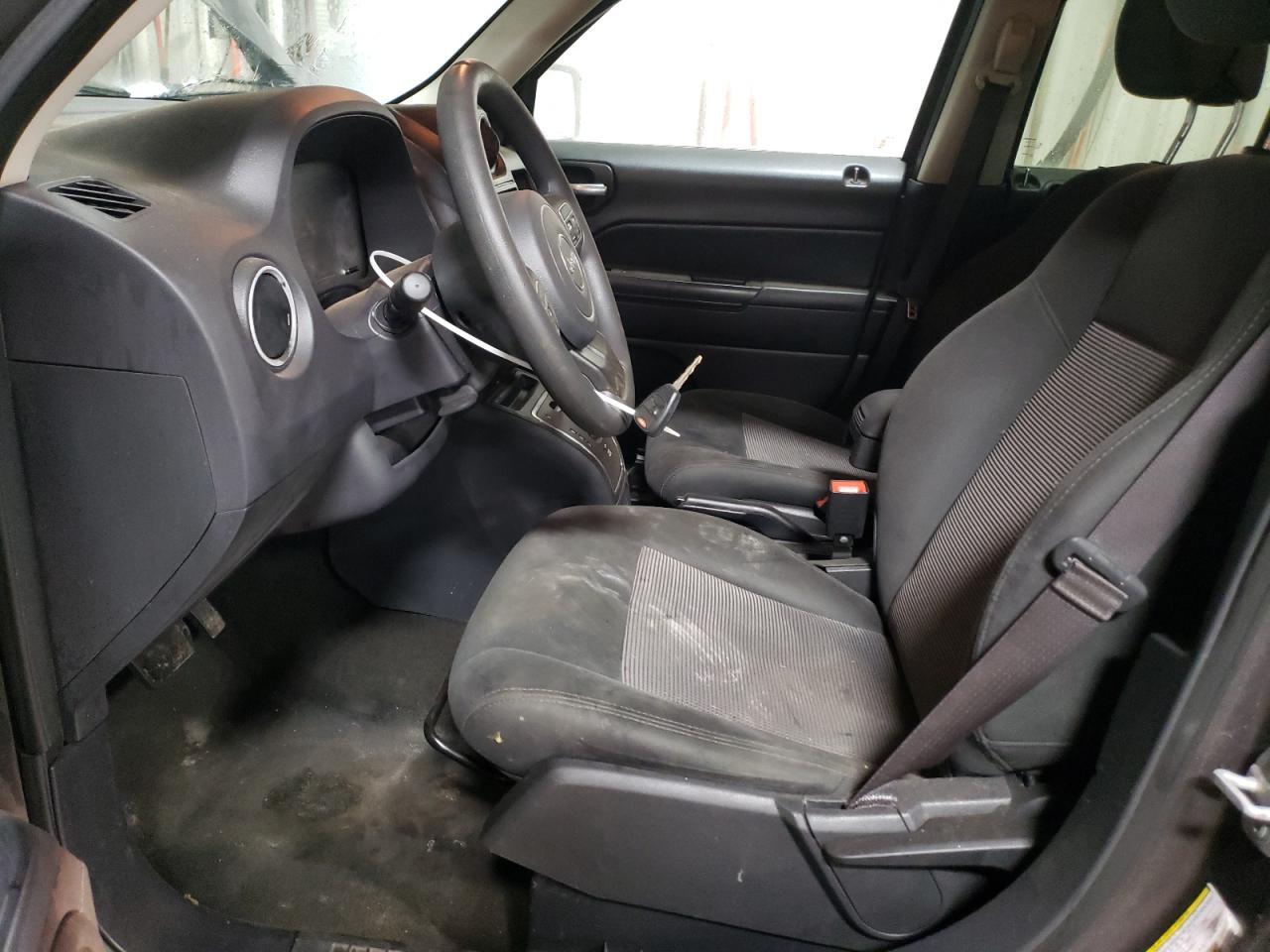 2015 Jeep Liberty (Patriot) - Image 7