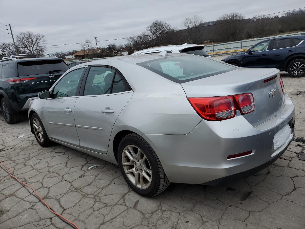 VIN 1G11C5SL1EF105966 2014 CHEVROLET MALIBU no.2