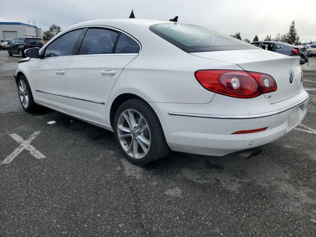 2010 Volkswagen Passat CC - Image 2