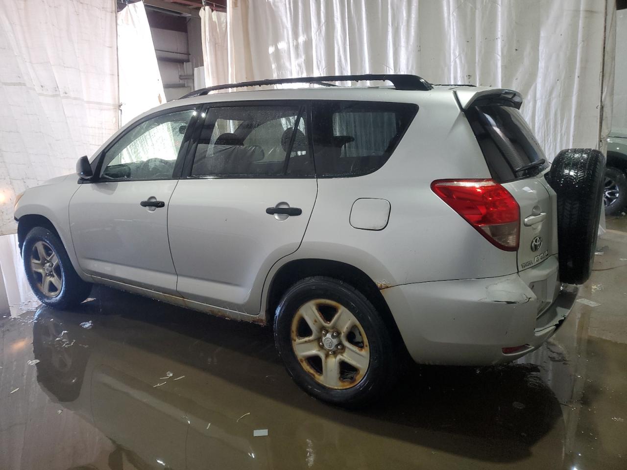 2007 Toyota RAV 4 - Image 2
