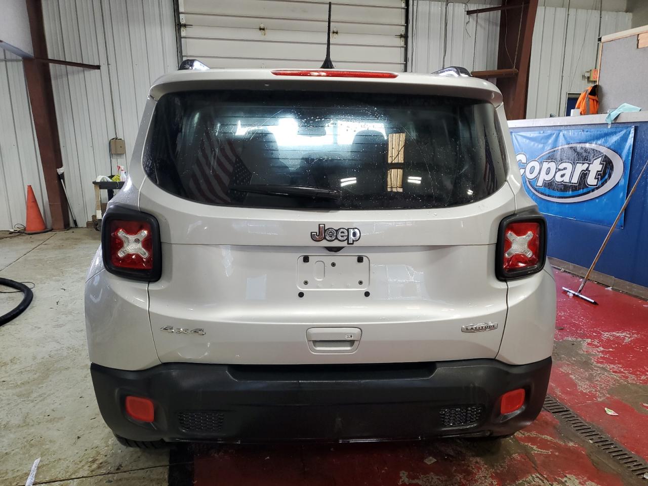 2018 Jeep Renegade - Image 6