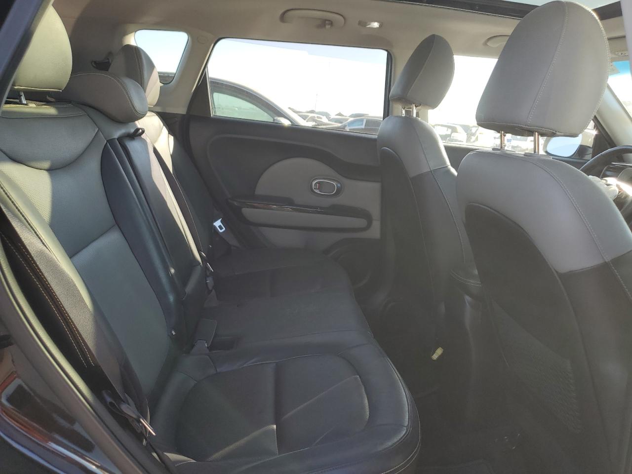 2016 Kia Soul - Image 11