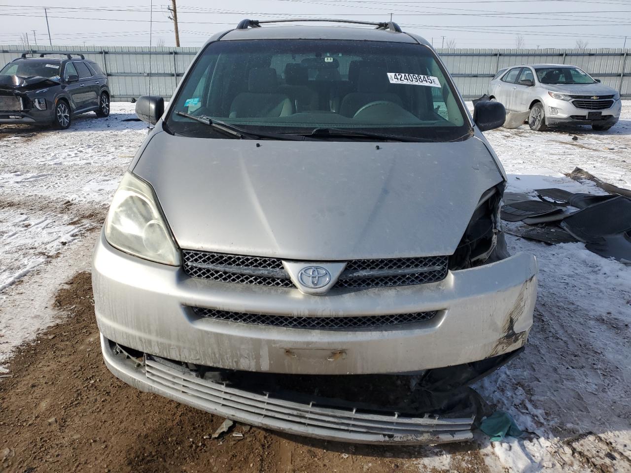 2004 Toyota Sienna - Image 5