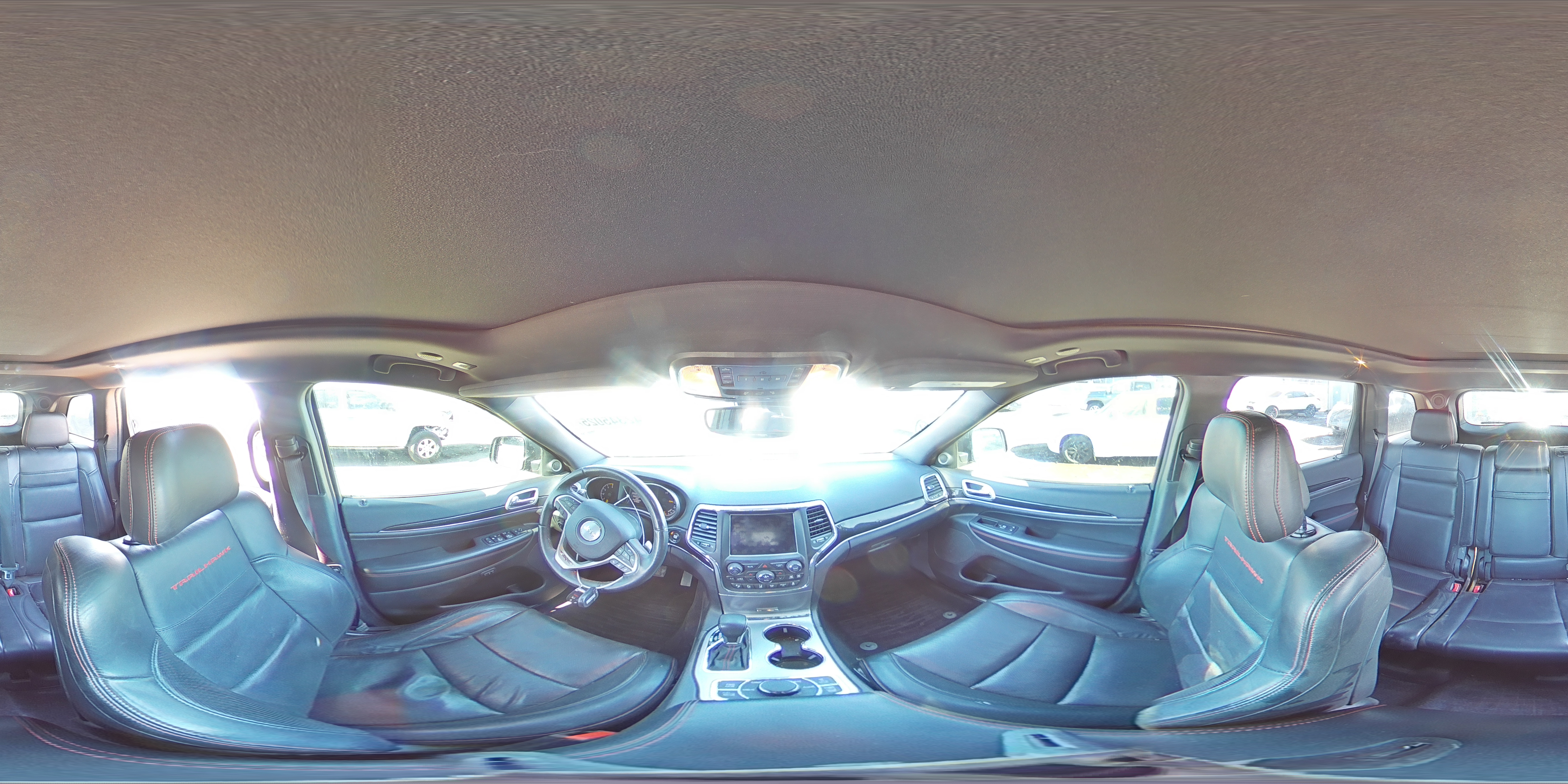 2018 Jeep Grand Cherokee - Image 15