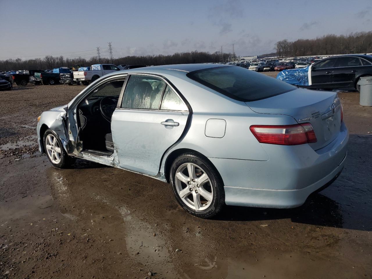 2009 Toyota Camry - Image 2