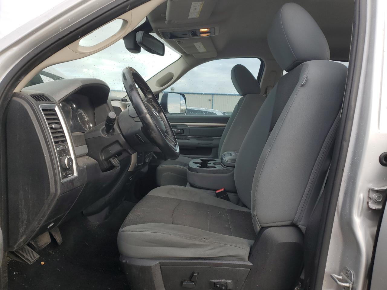 2013 RAM 1500 - Image 7