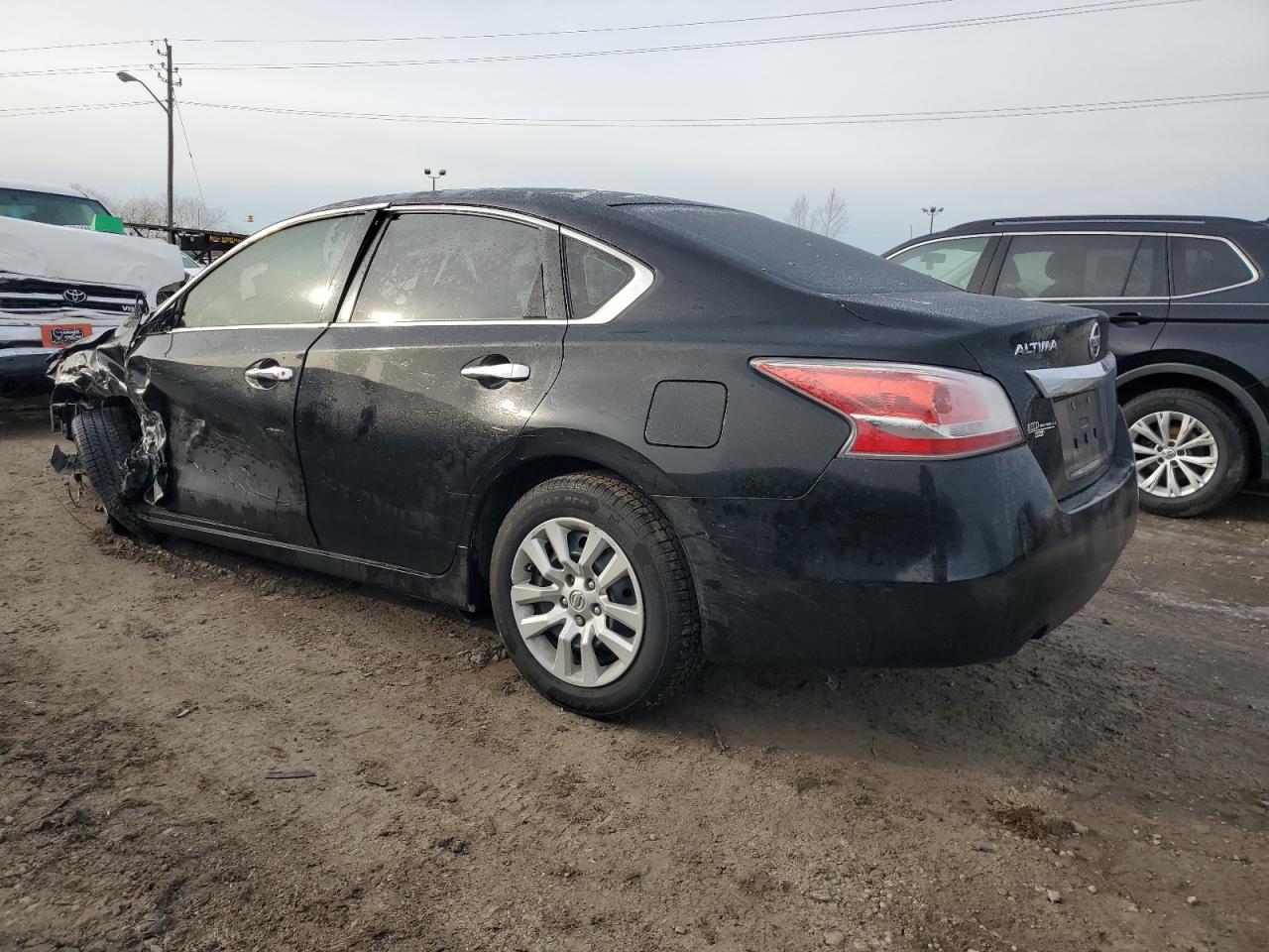 2015 Nissan Altima - Image 2