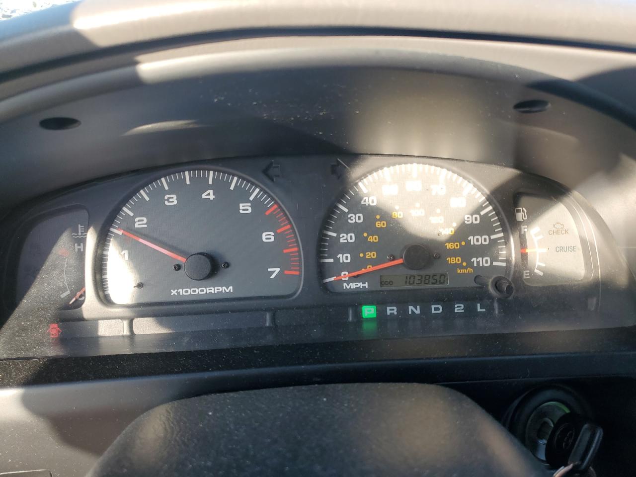 2002 Toyota 4Runner - Image 9