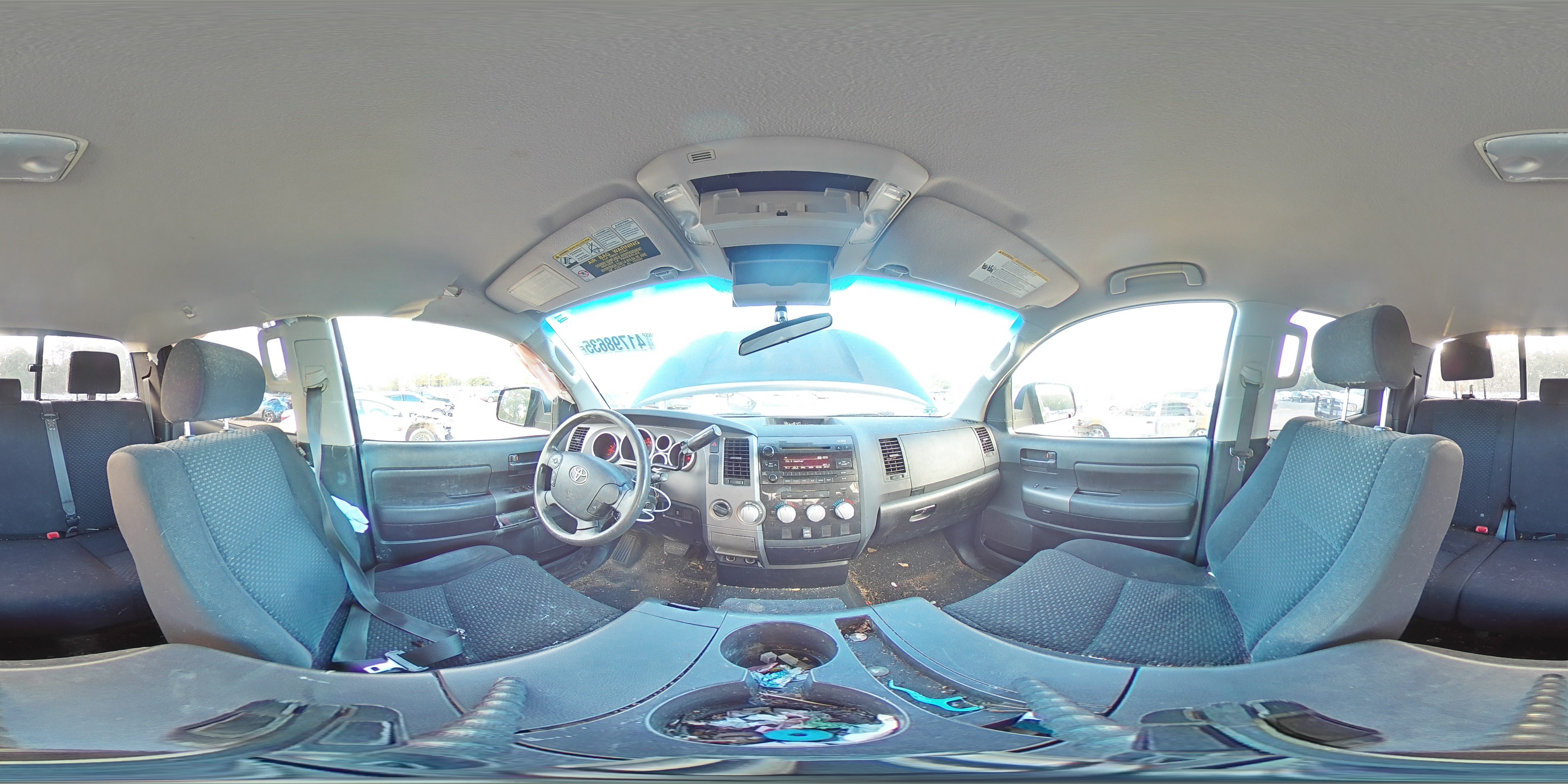 2010 Toyota Tundra - Image 13