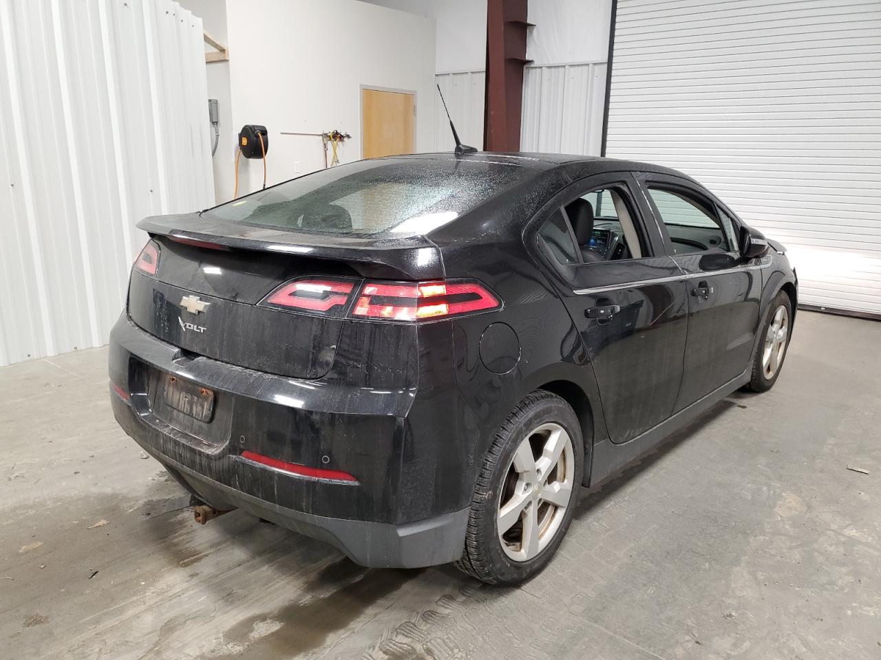 2014 Chevrolet Volt - Image 3