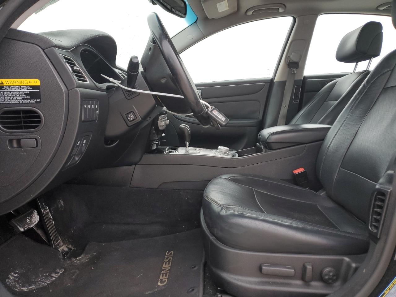 2014 Hyundai Genesis - Image 7