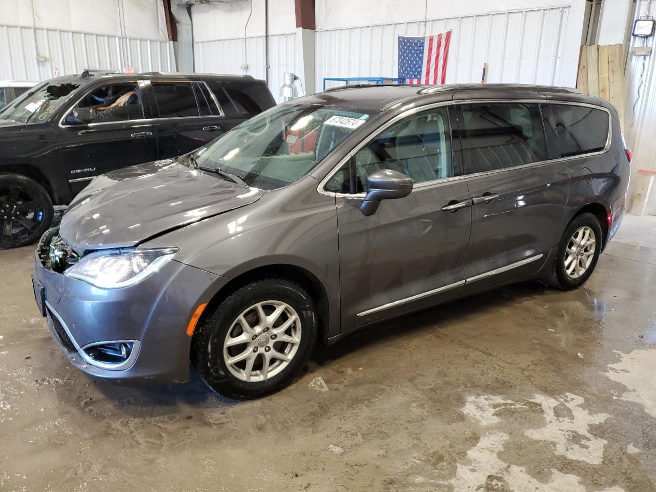 2020 Chrysler Pacifica - Image 1
