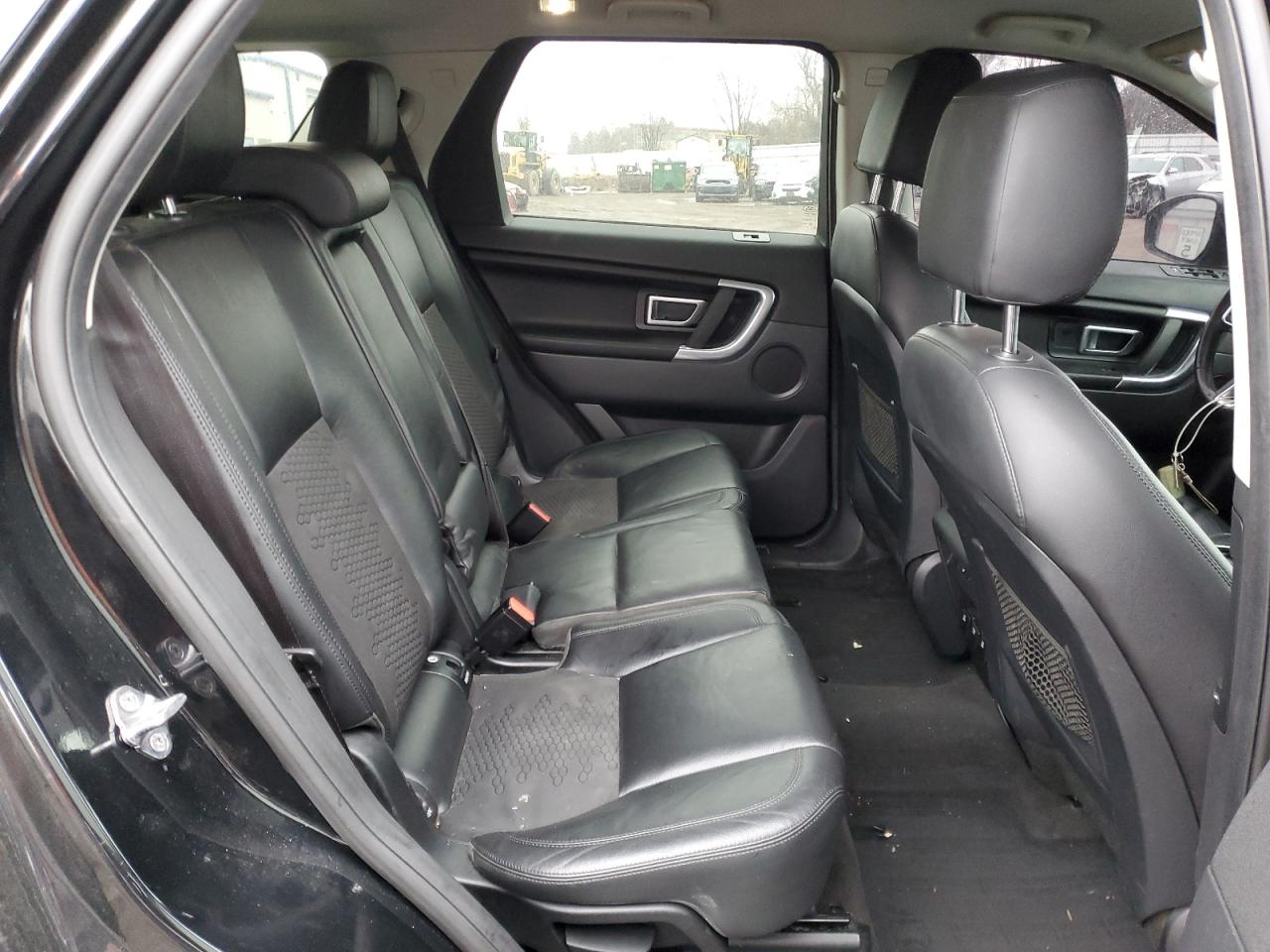 2016 Land Rover Discovery - Image 11