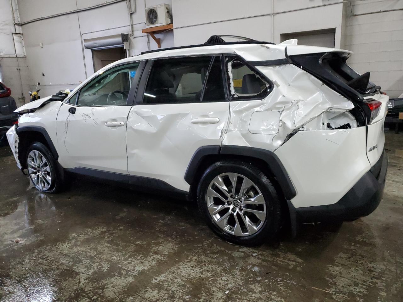 2021 Toyota RAV 4 - Image 2