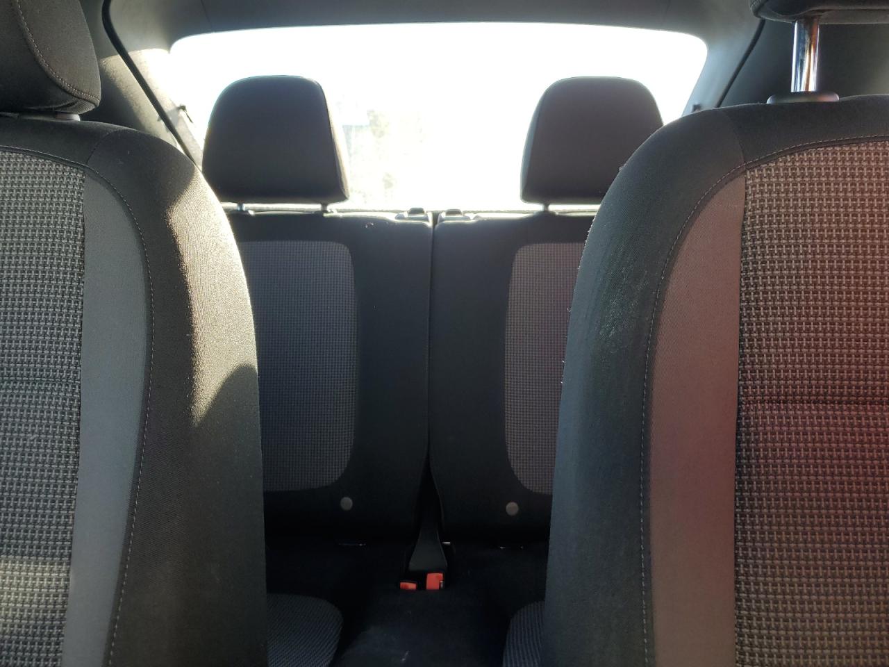2019 Volkswagen Beetle - Image 10
