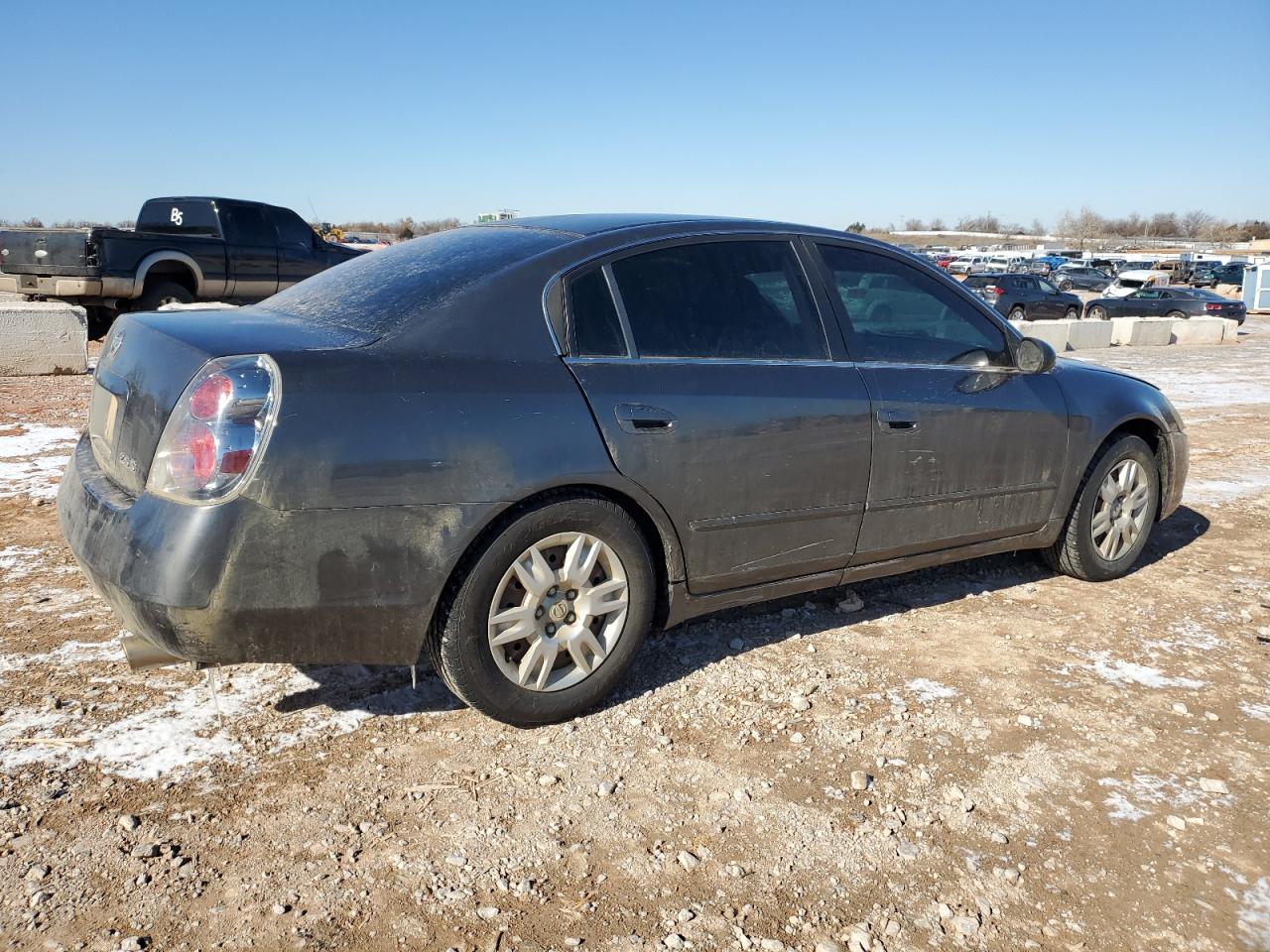 2005 Nissan Altima - Image 3