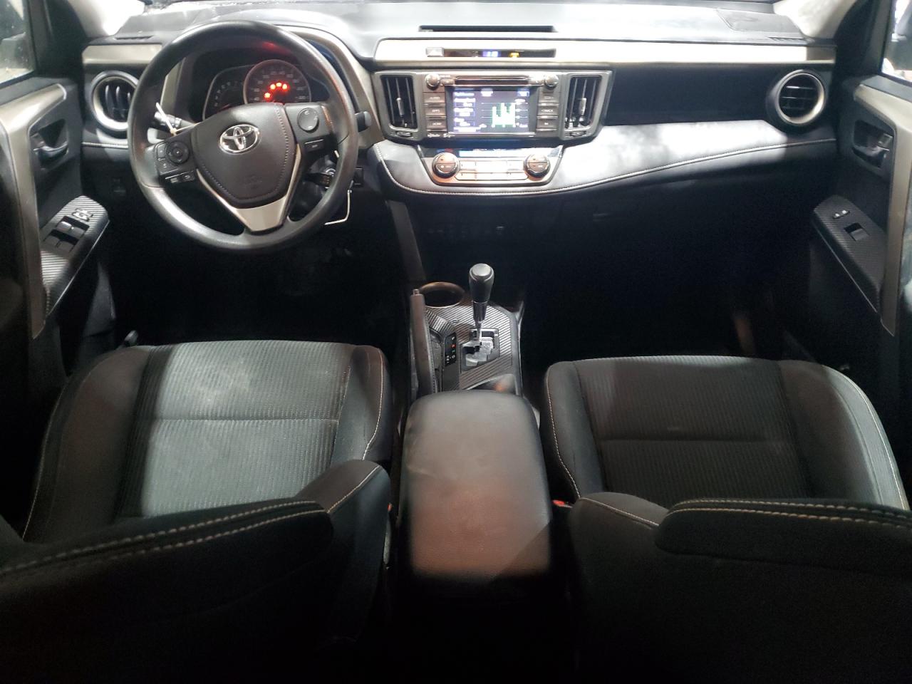 2015 Toyota RAV 4 - Image 8