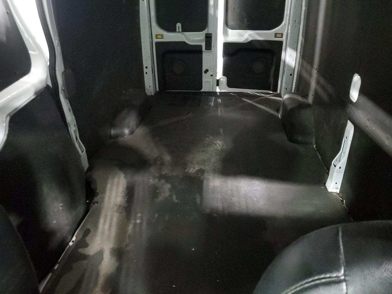 2023 Ford Transit - Image 11