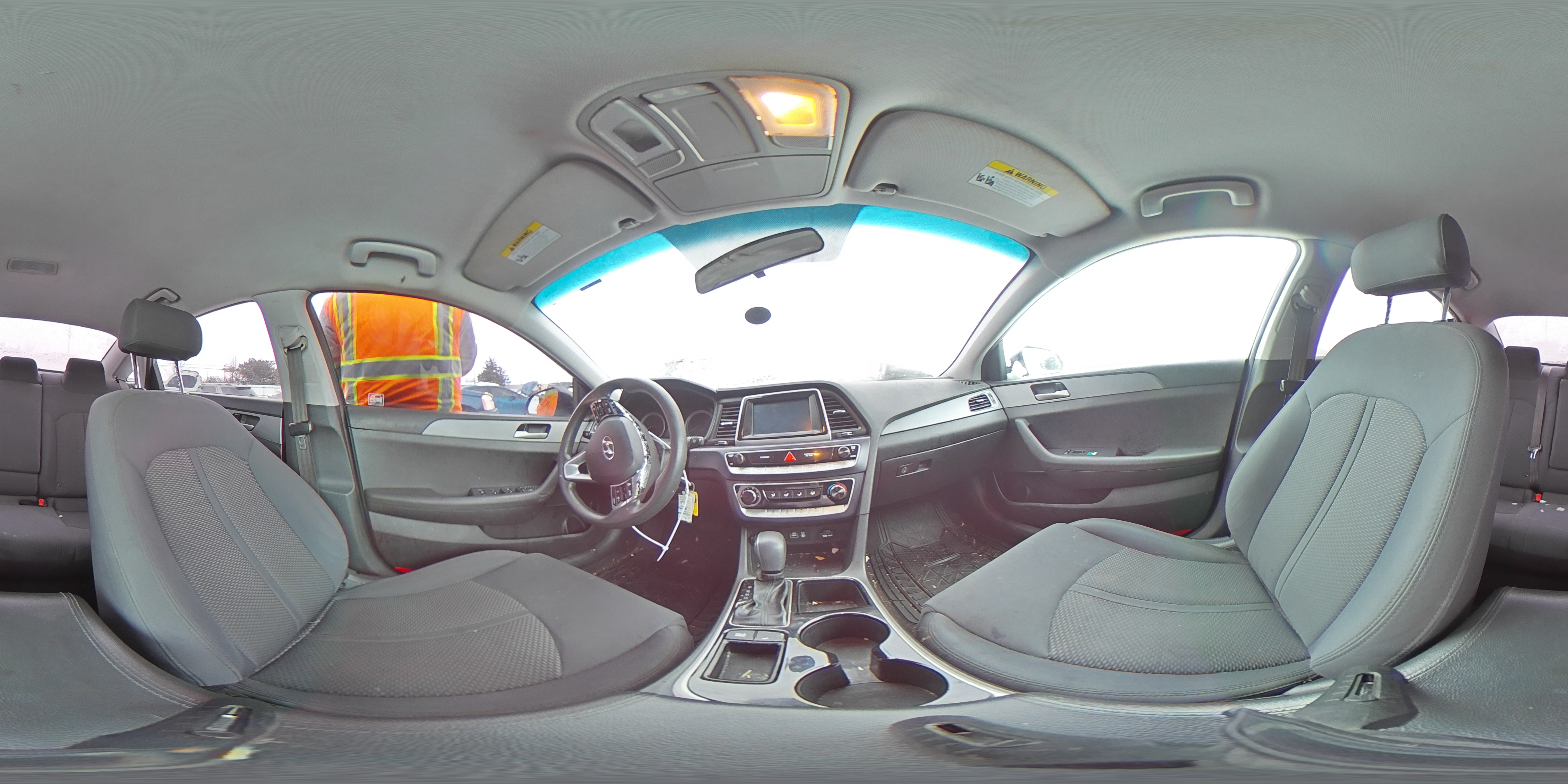 2018 Hyundai Sonata - Image 12