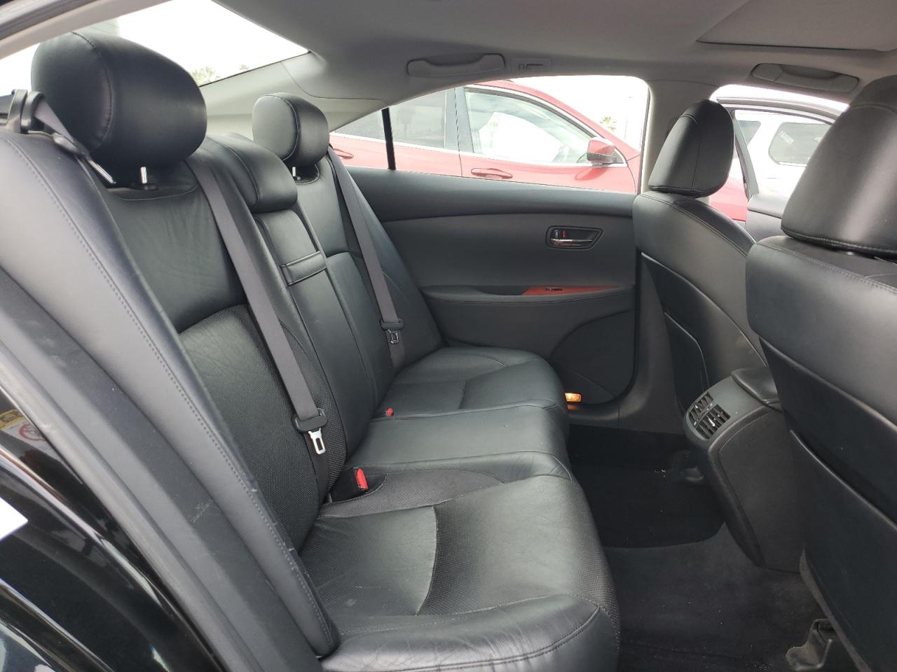 2009 Lexus ES - Image 10