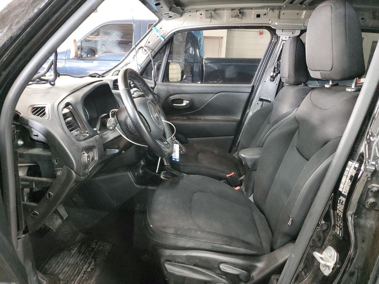 2020 Jeep Renegade - Image 7