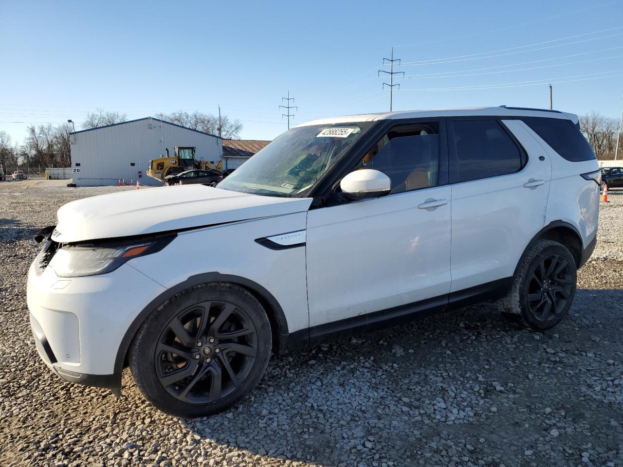 2018 Land Rover Discovery - Image 1