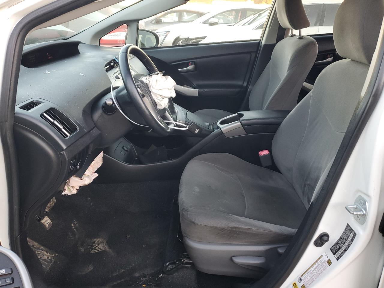 2015 Toyota Prius - Image 7