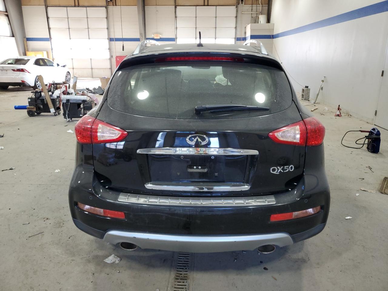 2016 Infiniti QX50 - Image 6