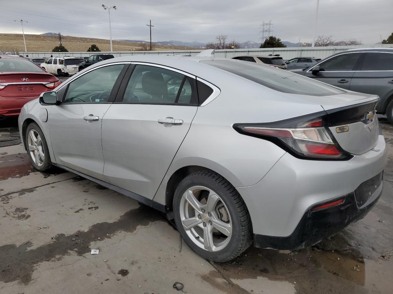 2017 Chevrolet Volt - Image 2