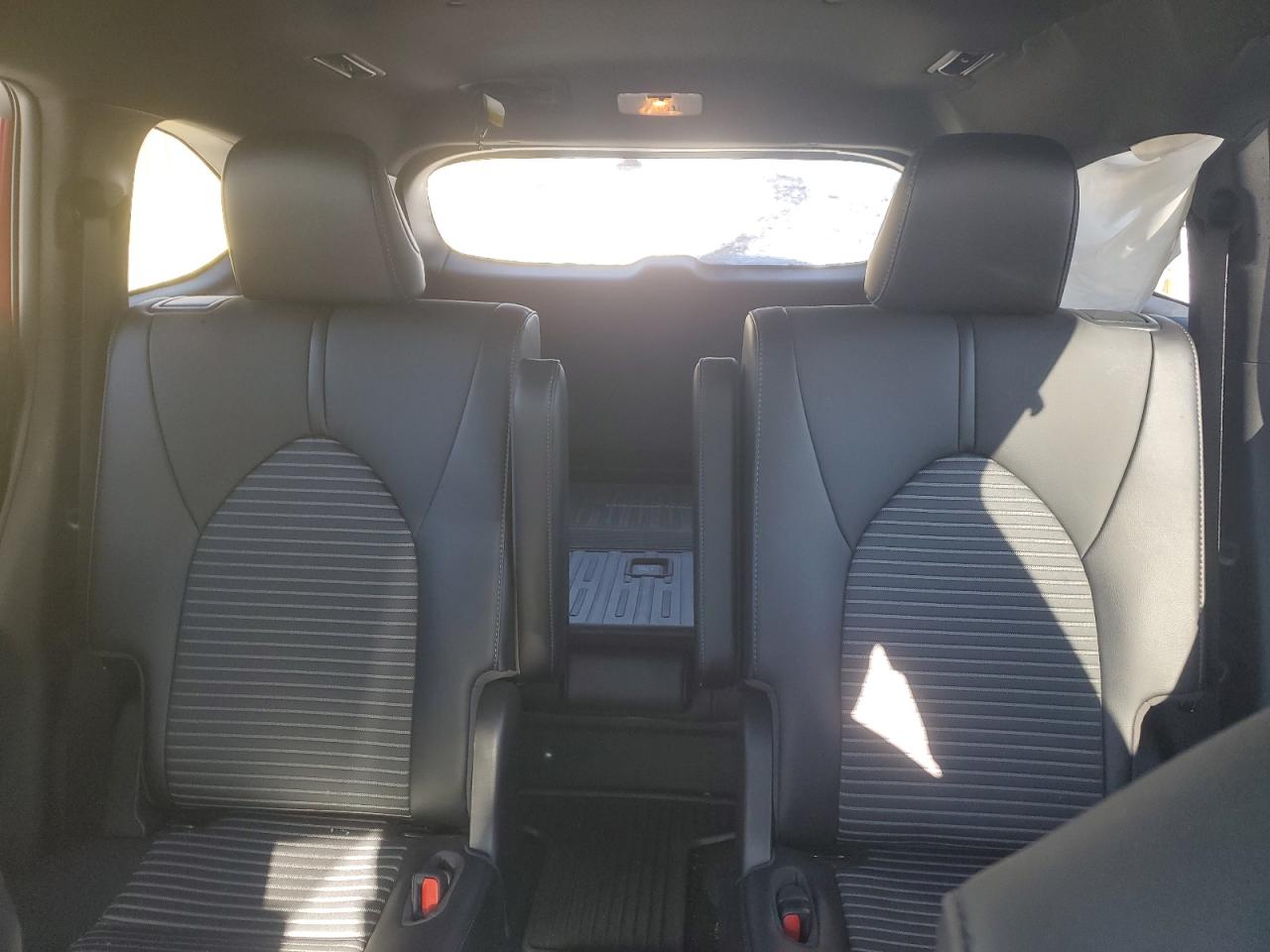 2021 Toyota Highlander - Image 10