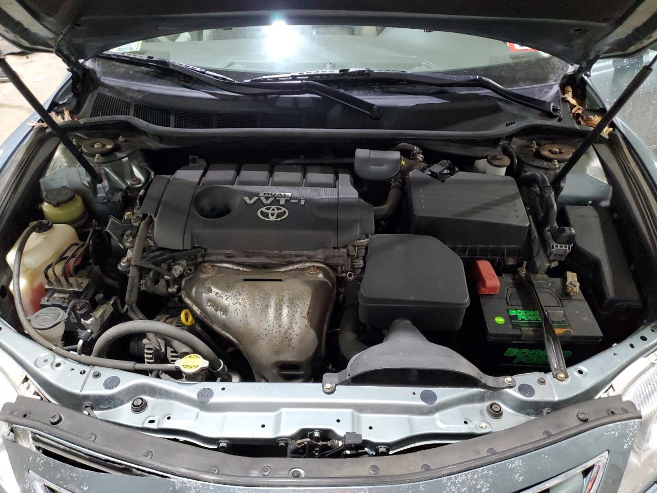 2010 Toyota Camry - Image 12
