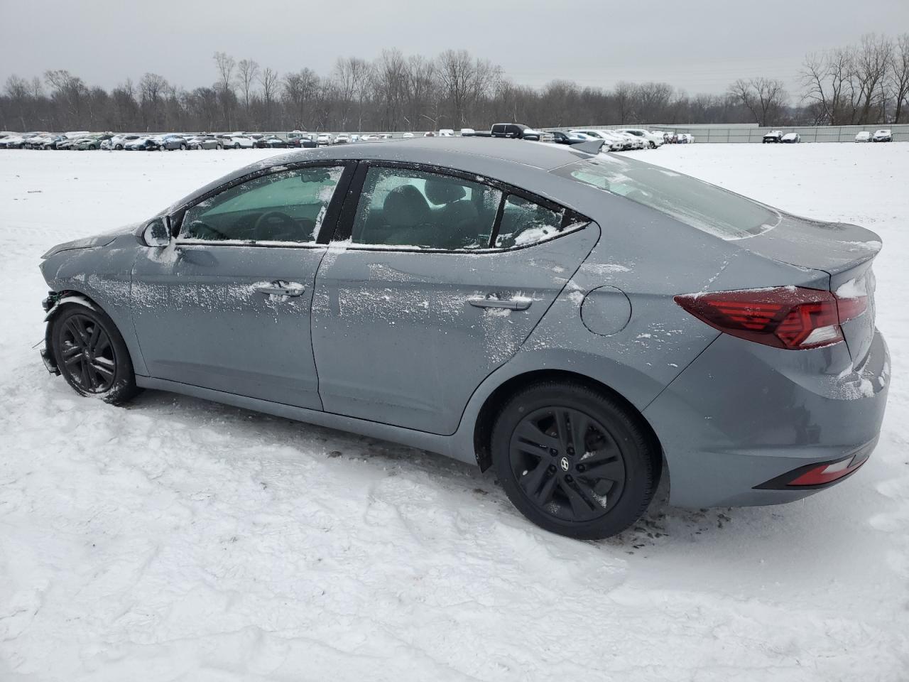 2019 Hyundai Elantra - Image 2