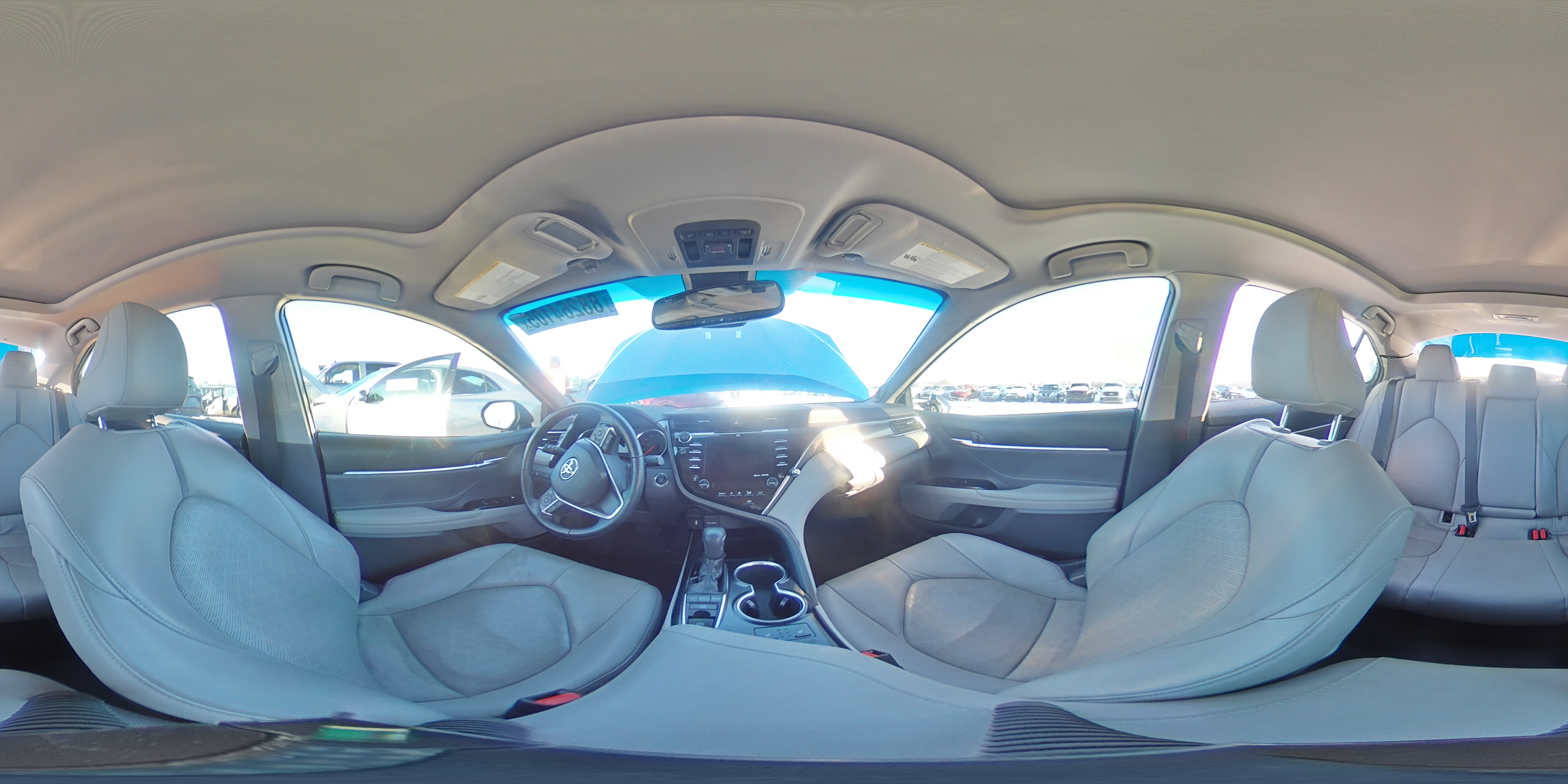 2018 Toyota Camry - Image 14