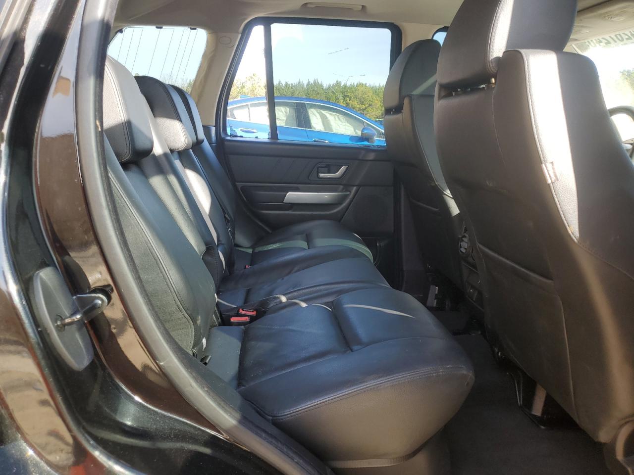 2009 Land Rover Range Rover - Image 11