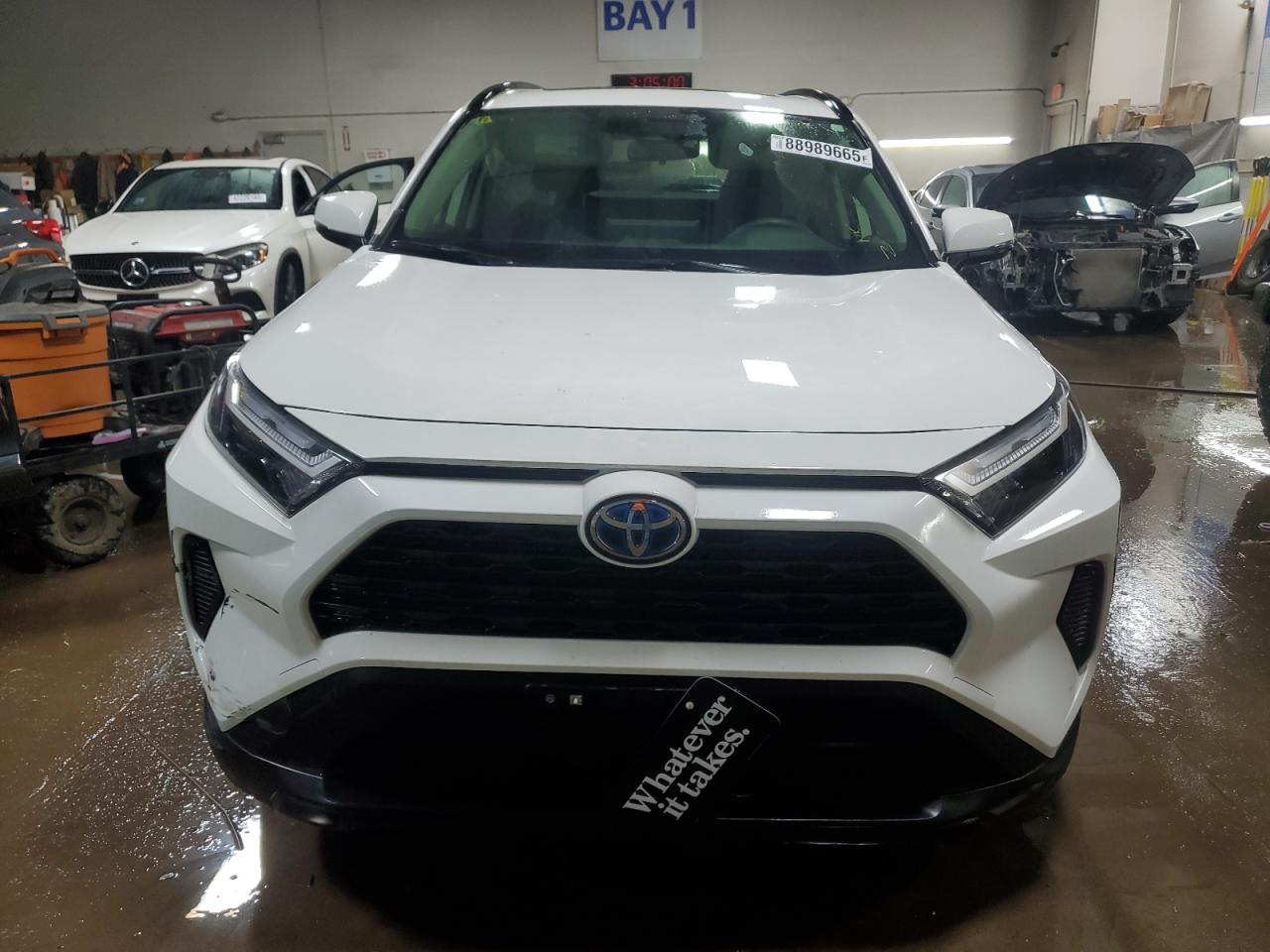 2024 Toyota RAV 4 - Image 5