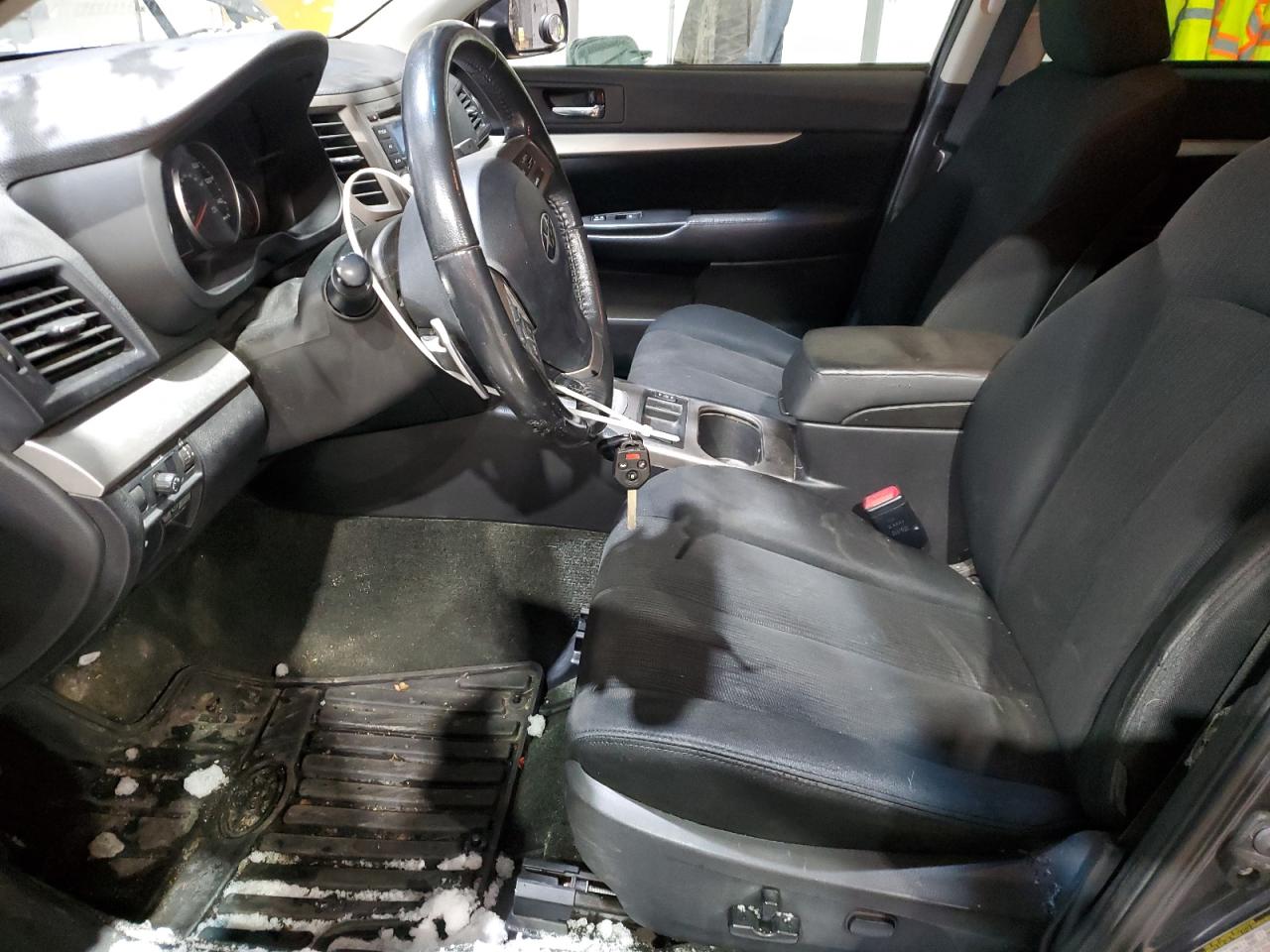 2013 Subaru Outback - Image 7