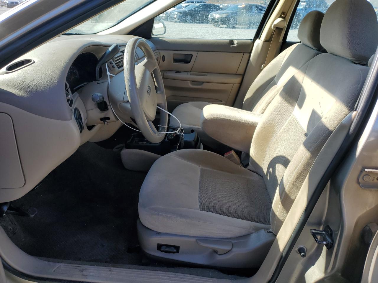 2004 Ford Taurus - Image 7