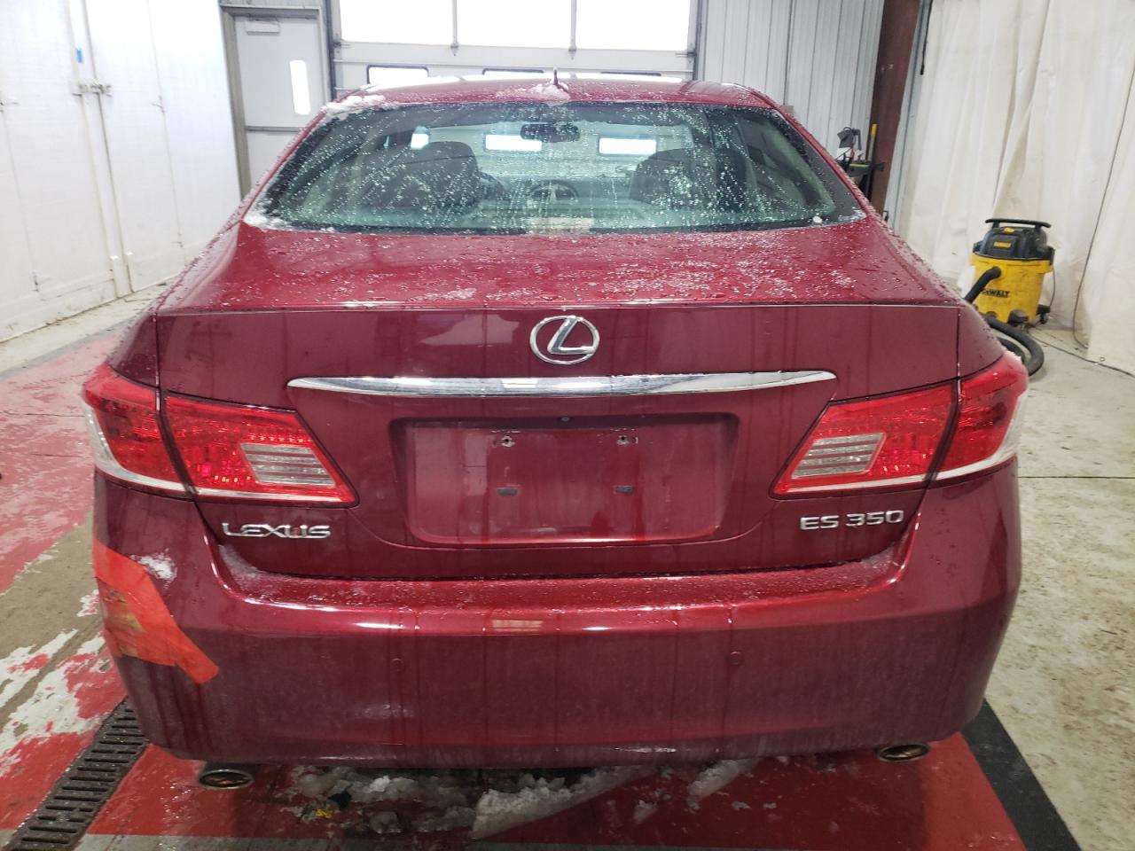 2010 Lexus ES - Image 6
