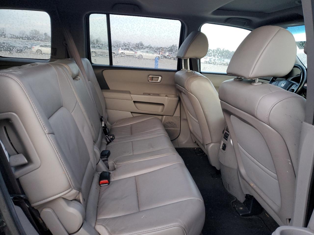 2014 Honda Pilot - Image 11