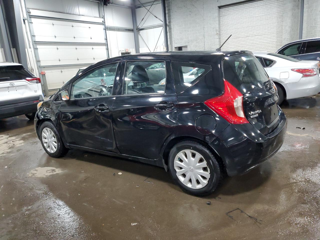 2015 Nissan Versa - Image 2