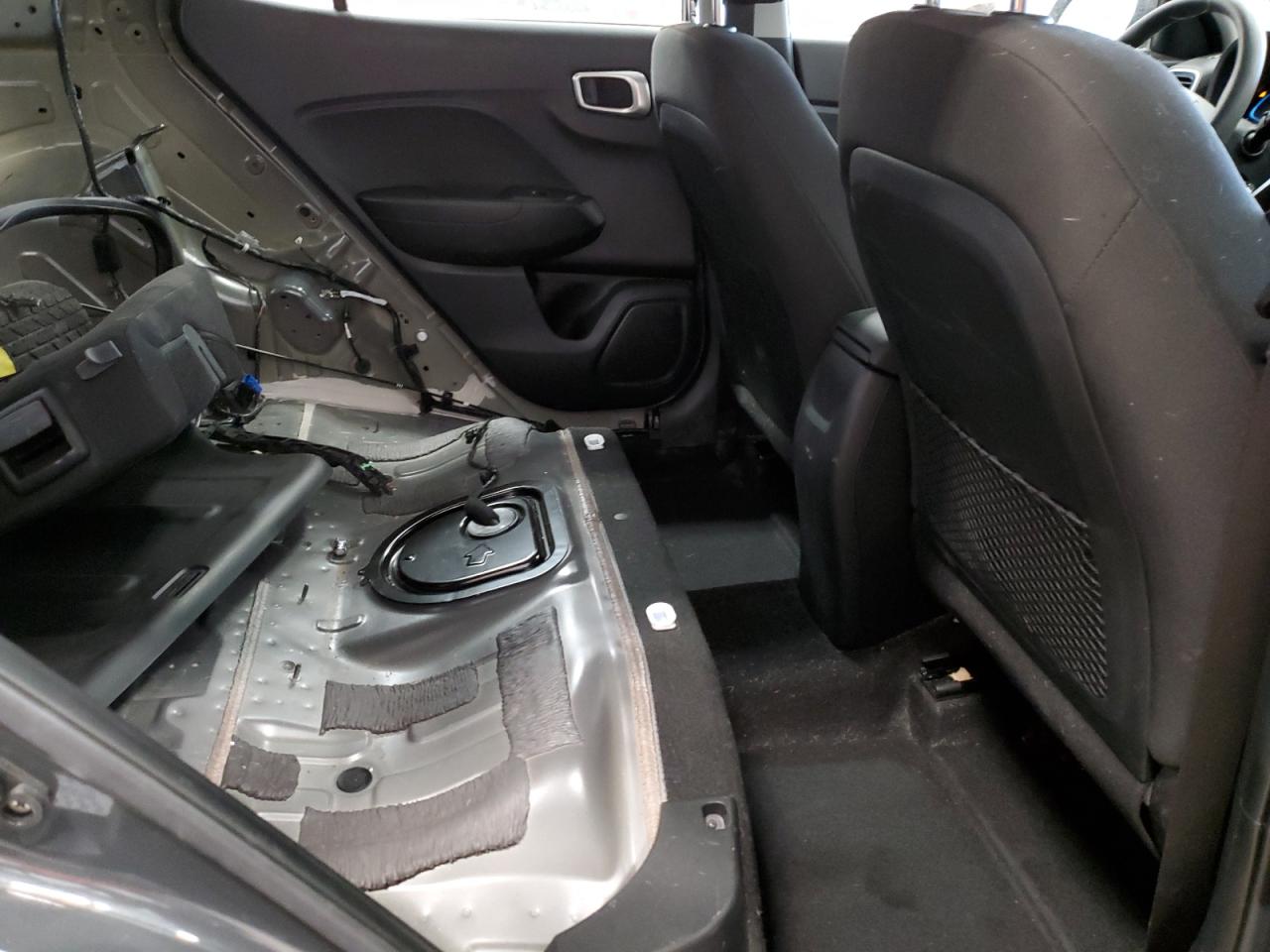 2023 Hyundai Venue - Image 10