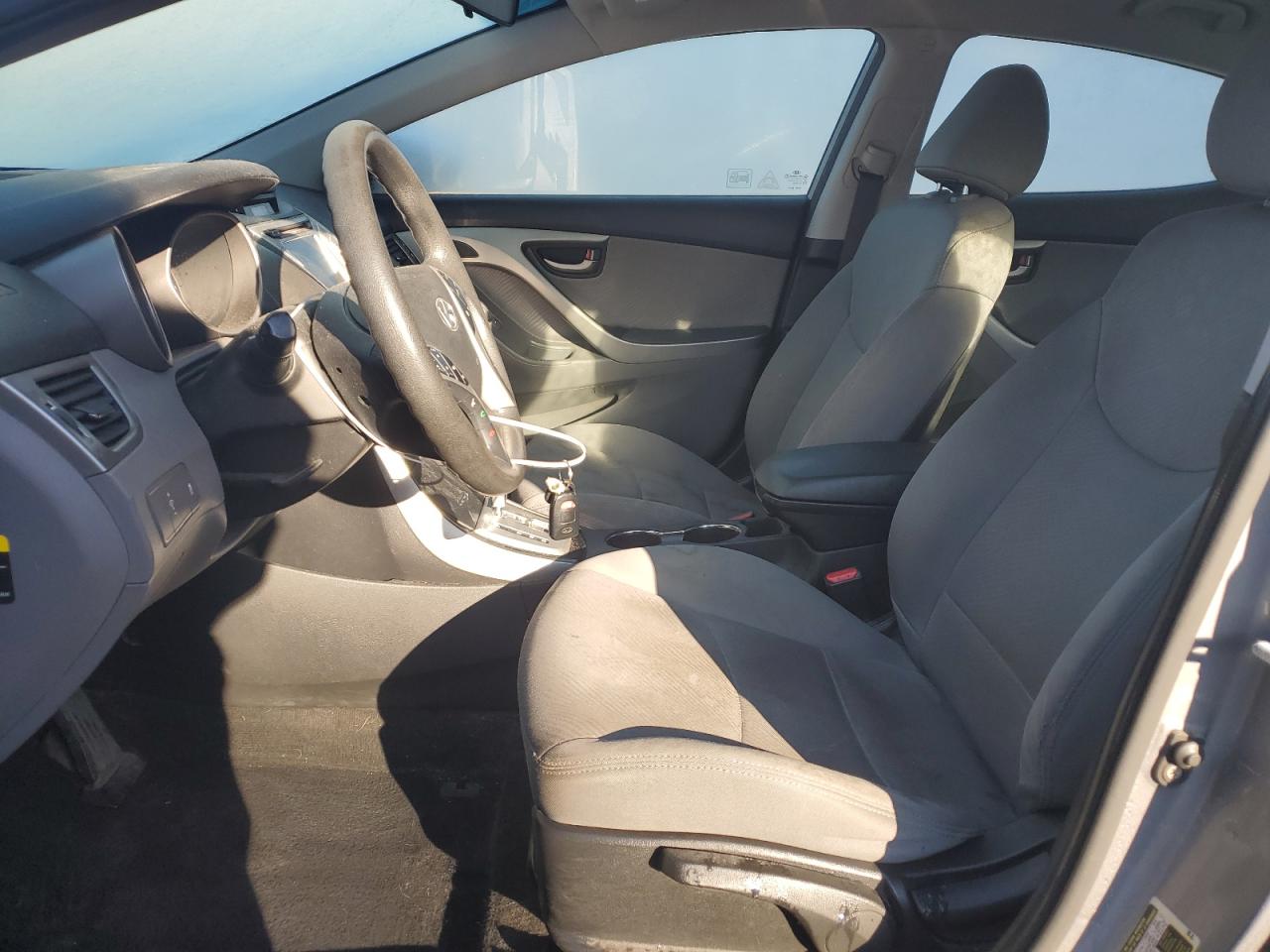 2011 Hyundai Elantra - Image 7