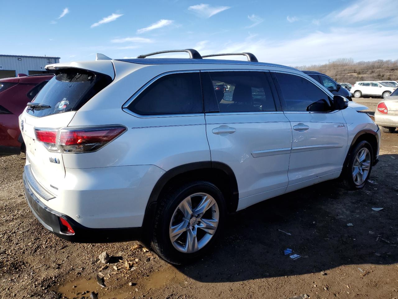 2015 Toyota Highlander - Image 3