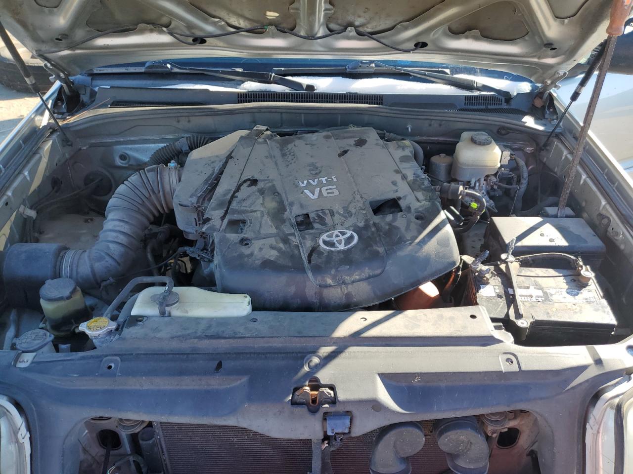 2005 Toyota 4Runner - Image 12