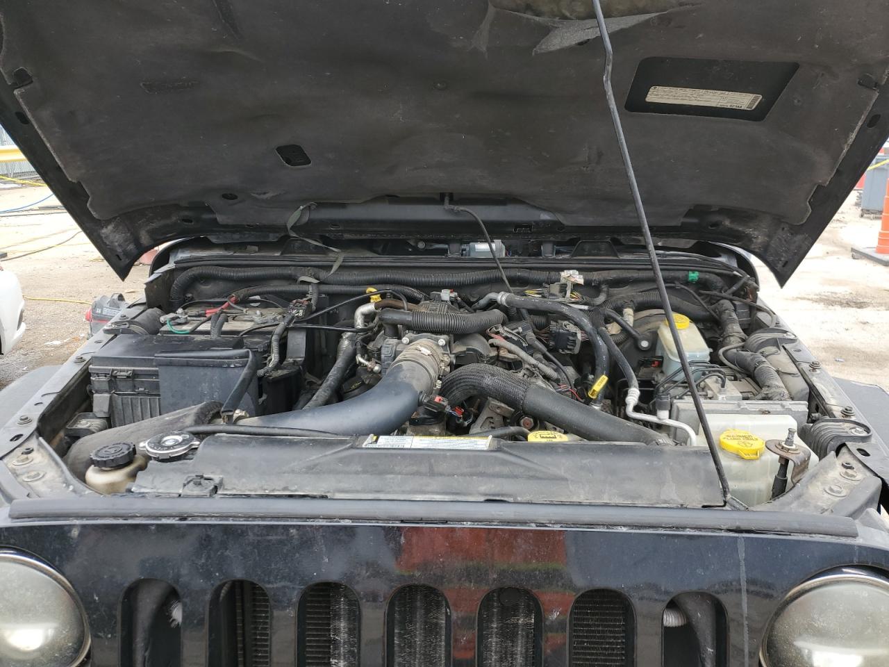 2009 Jeep Wrangler - Image 11