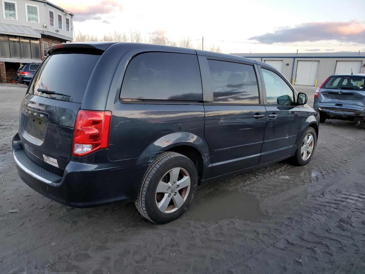 VIN 2C4RDGBG7DR628874 2013 DODGE CARAVAN no.3