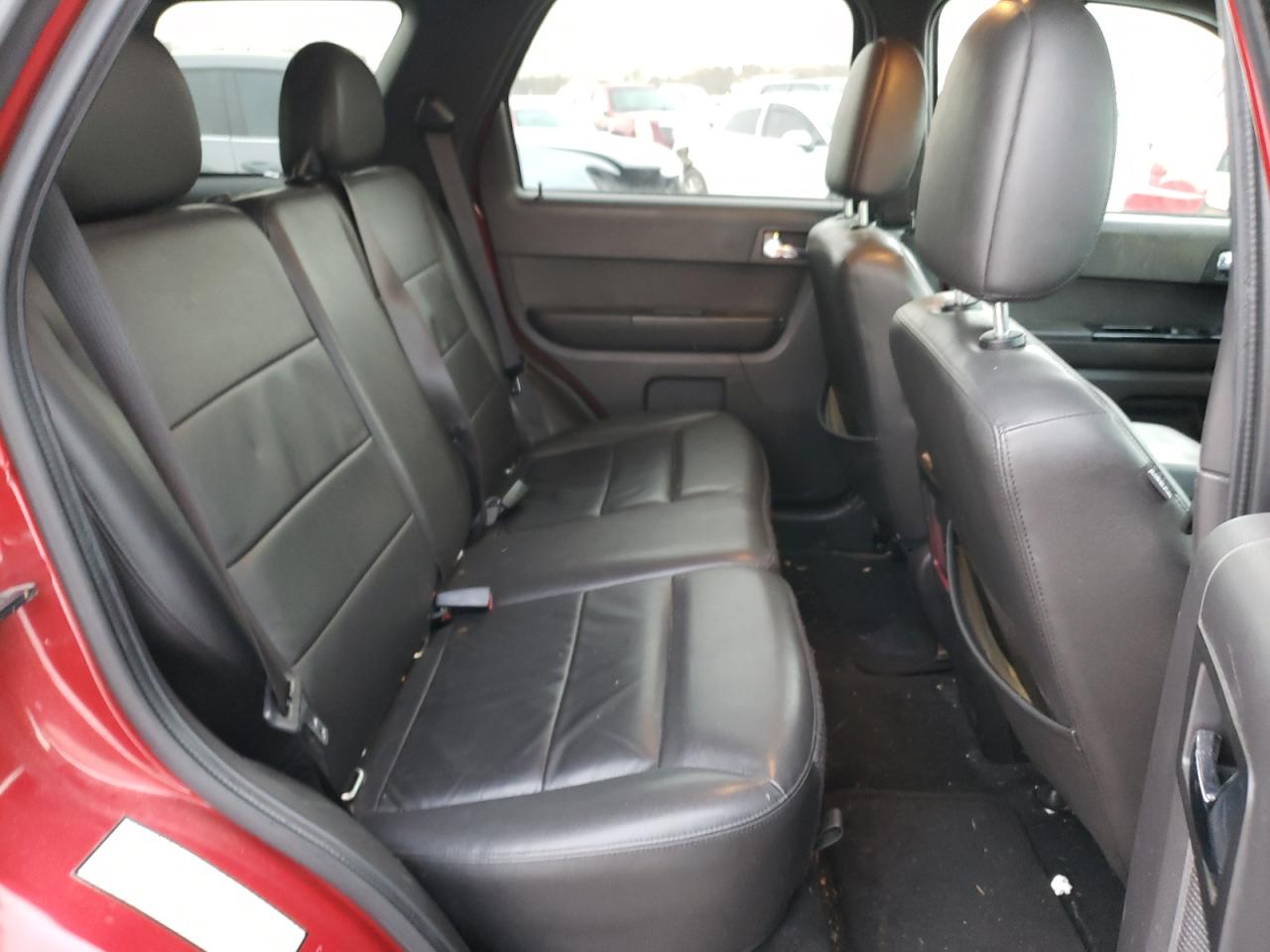 2011 Ford Escape - Image 11