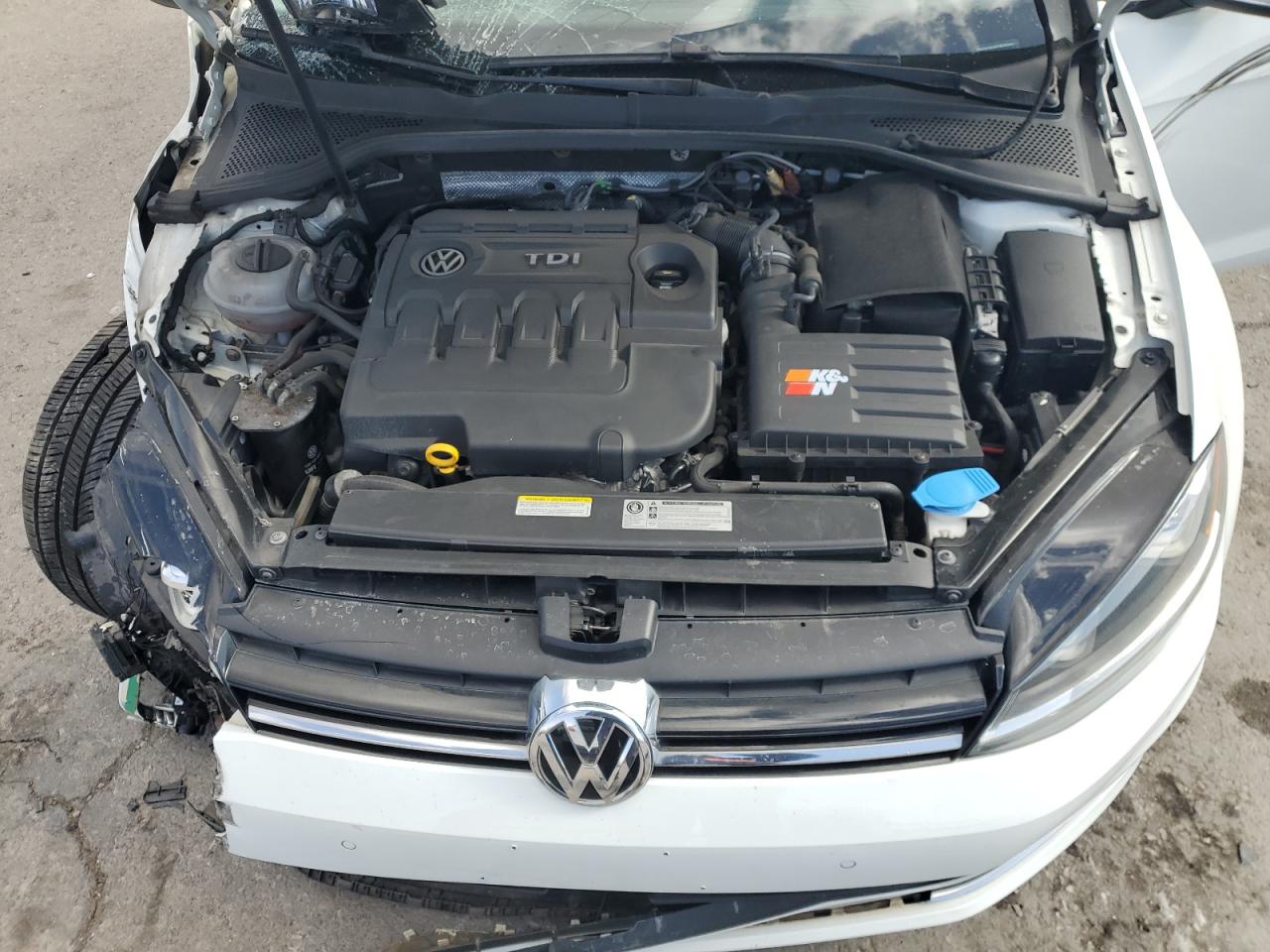 2015 Volkswagen Golf - Image 12