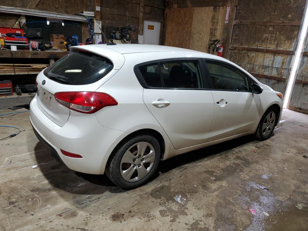 VIN KNAFK5A80G5591155 2016 KIA FORTE no.3