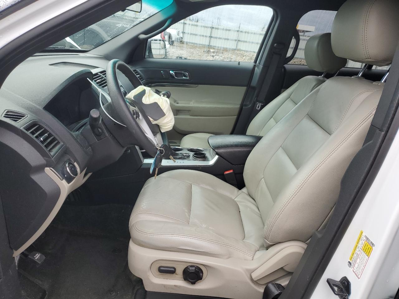 2014 Ford Explorer - Image 7
